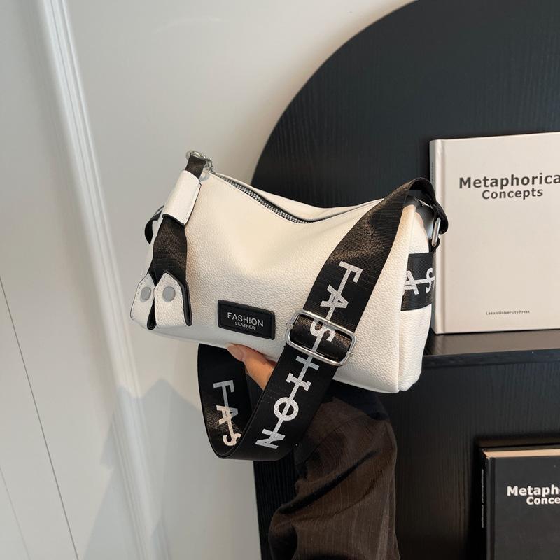 

Premium sense bag women s new niche design spring and summer broadband shoulder messenger bag versatile pillow bag бежевый