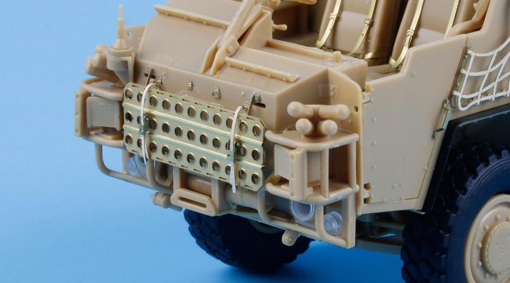 Tetra Model ME Serie Britischer Schakal II Hochmobiles gepanzertes Fahrzeug Plastikmodellbausatz ME3572 1/35 (für HB)