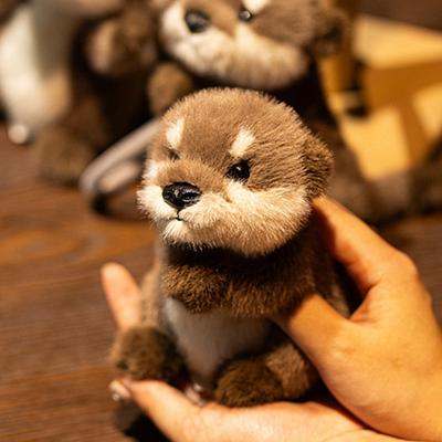 Süßer Otter Plüsch Schlüsselanhänger Realistisches Stofftier Cartoon Otter Tier Anhänger Kawaii Puppe Weiche Plüschtiere Schlüsselring für Tasche Geschenk