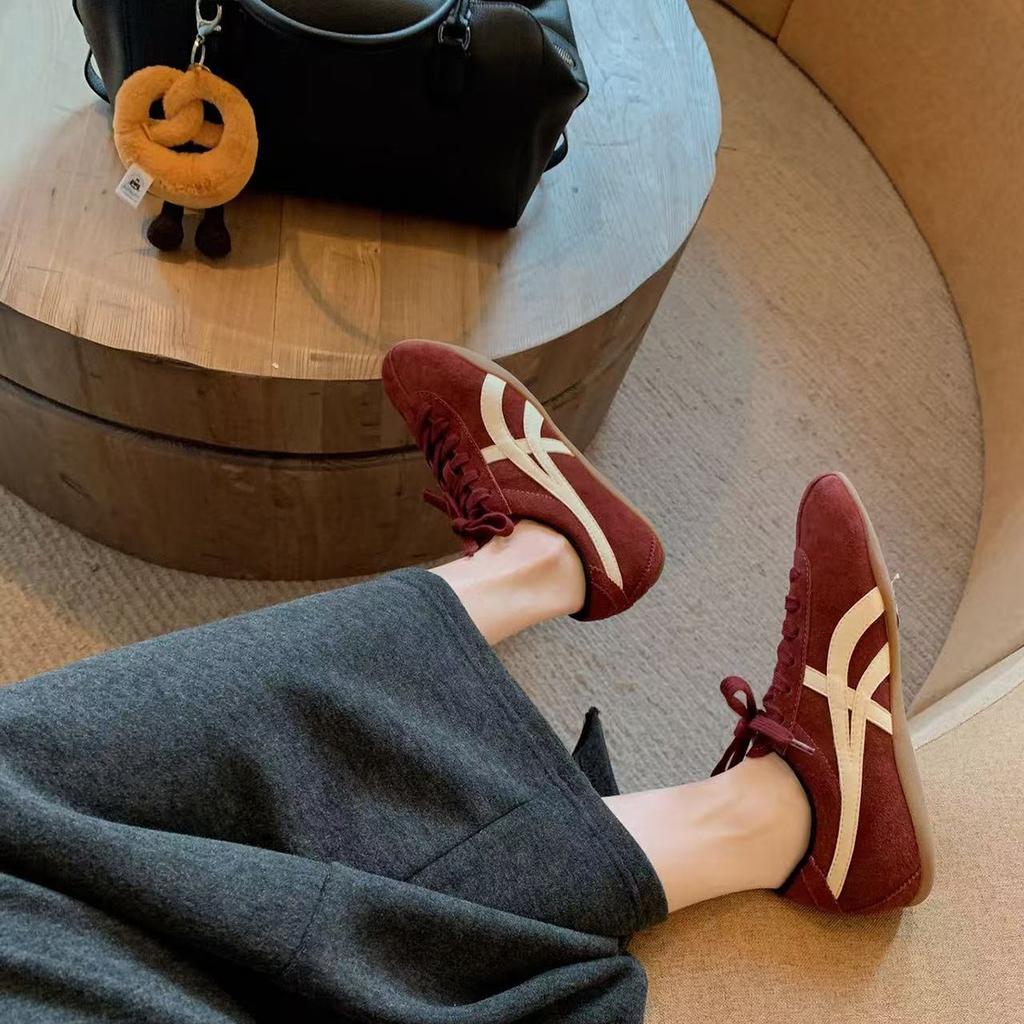 Grape Mother Same Spot Autumn and Winter Retro Leather German Training Shoes Women's Board Shoes Flat Bottom Lace-up Casual Forrest Gump Sports Shoes