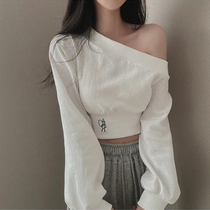 Slanted Collar Off-shoulder Temperament, Waist-hugging and Slimming, Versatile Student Short Long-sleeved Sweatshirt for Women