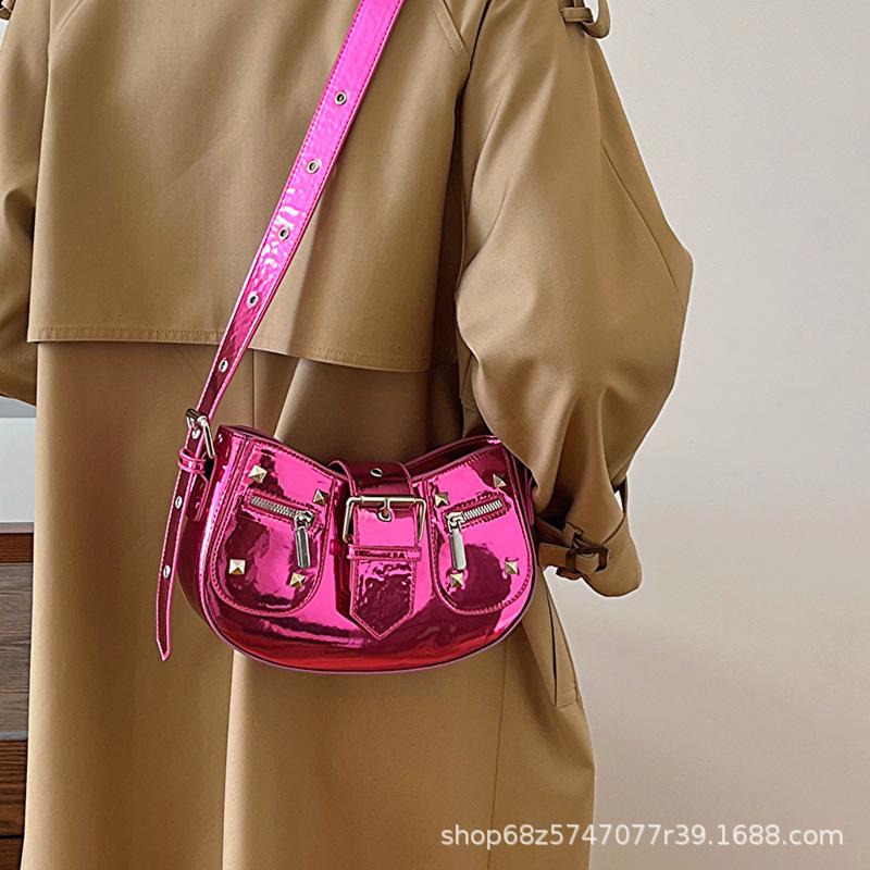 Premium patent leather underarm bag women's 2025 new fashion trend crescent bag Korean version niche one-shoulder crossbody