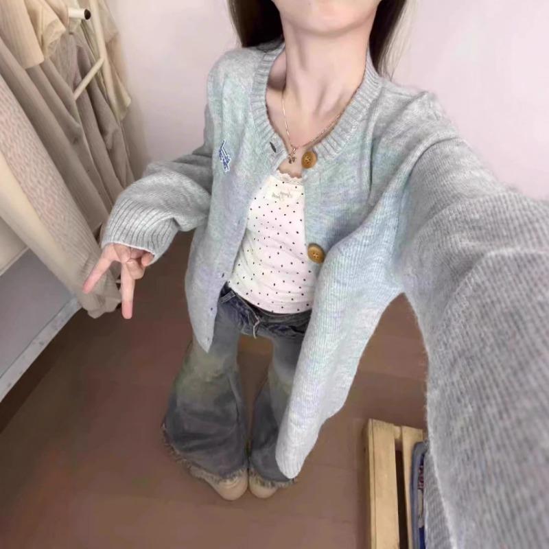 

Soft and Sweet Sweater Cardigan Jacket for Women in Autumn New Style Super Nice Loose Lazy Style Knitted Sweater Top Onesize