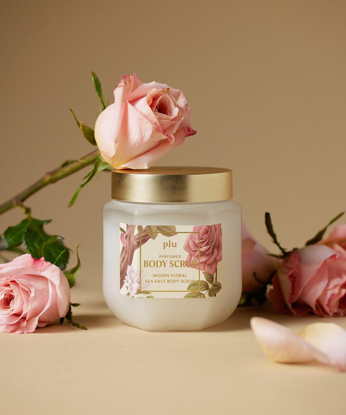 Perfumed Sea Salt Body Scrub 500g Woody Floral + Silver Spoon