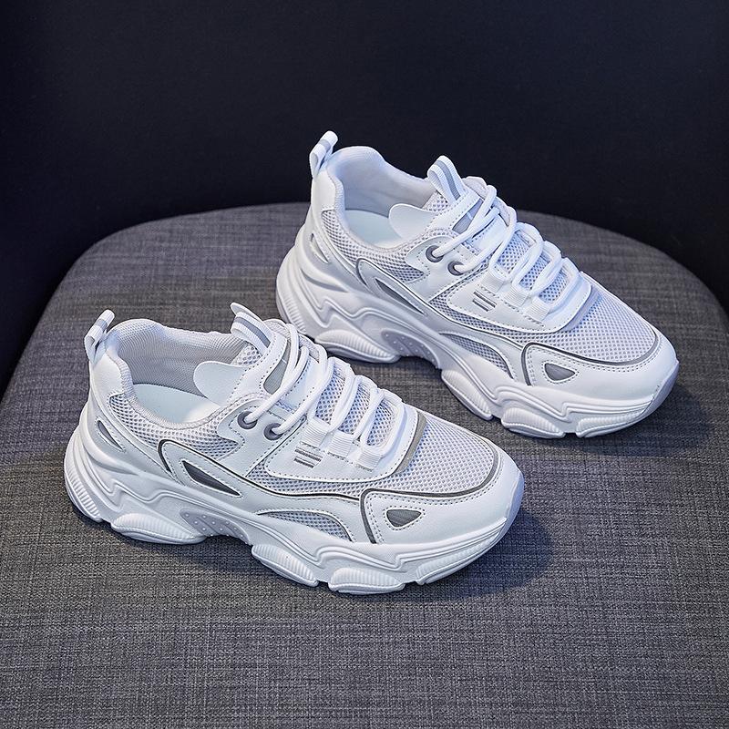 

Уличные трендовые женские кроссовки Дышащие кроссовки Теннисные туфли Спортивная обувь на толстой подошве 40 белый/серый