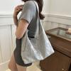 Chic And Spacious Womens Shoulder Bag 2024 New Casual Tote With Magnetic Closure
