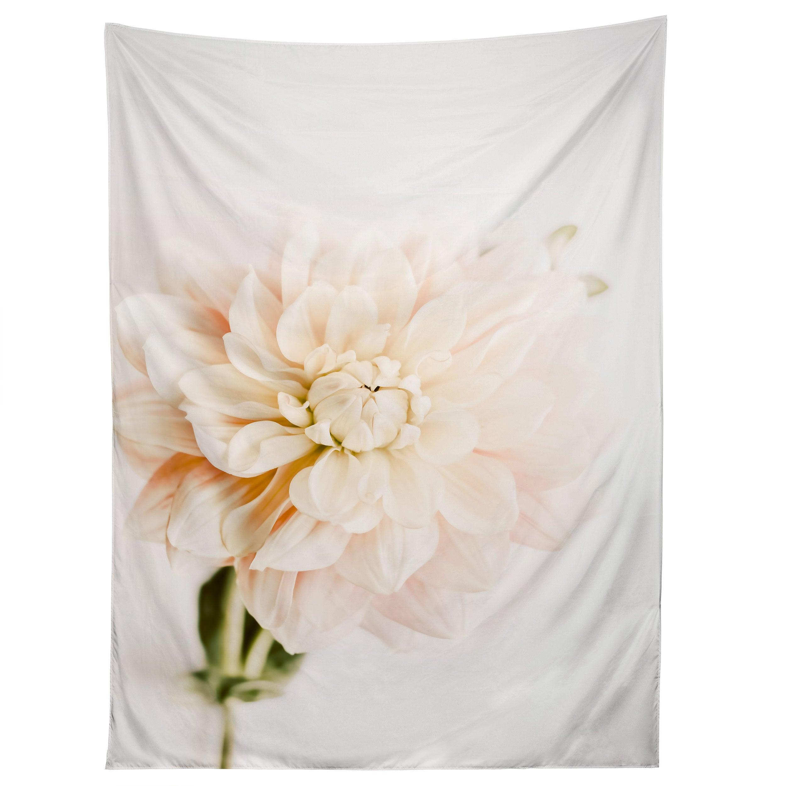 VANILLA TRUFFLE DAHLIA tapestry 75x100 чёрный