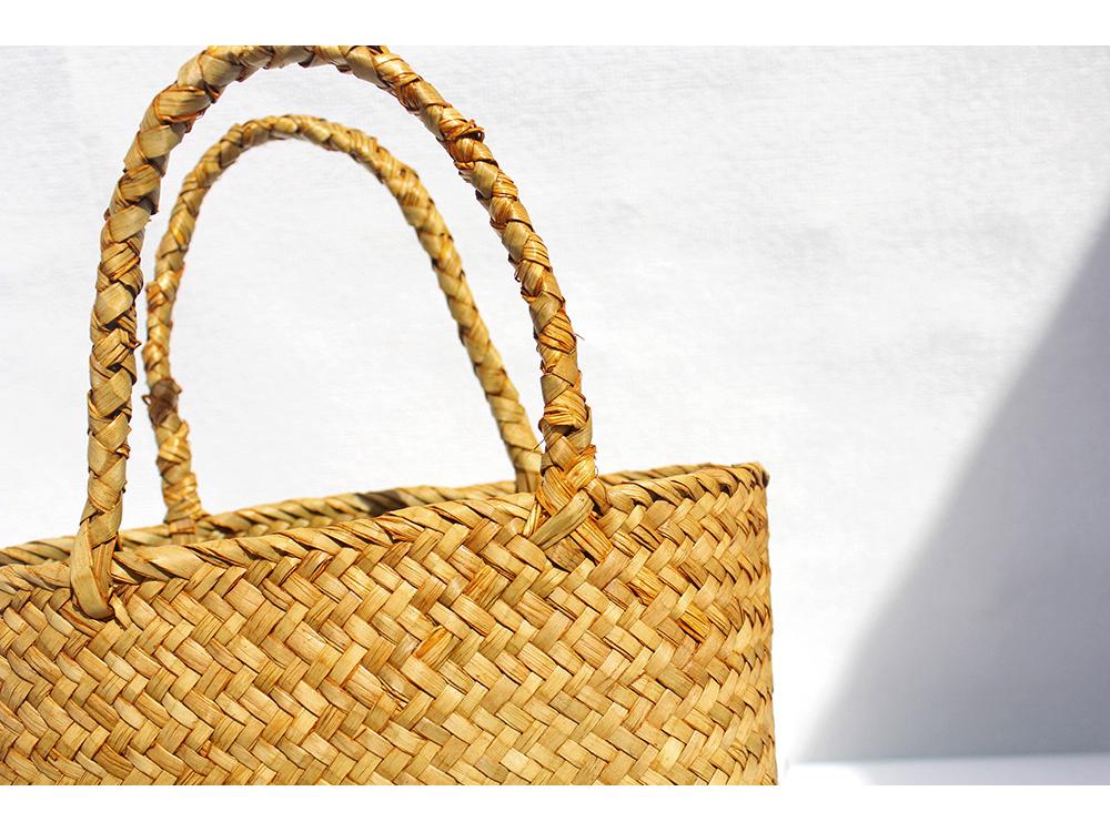High-End Retro Woven Straw Handbag: Color Block Beach Basket