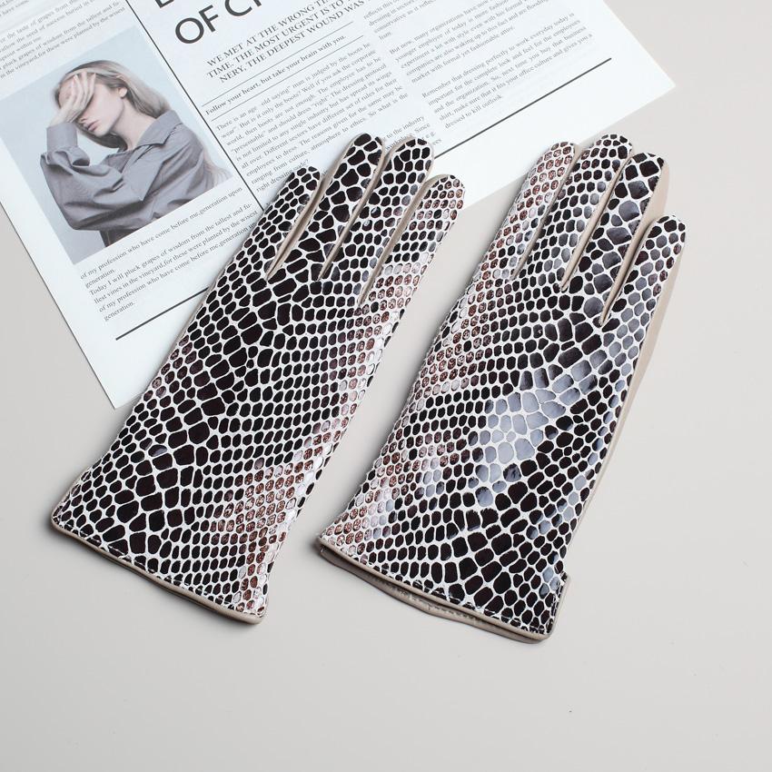 

Winter Thicken Warmer Fleece Liner Snakeskin Pattern Leather Gloves For Woman Vintage Windproof Genuine Leather Gloves L білий