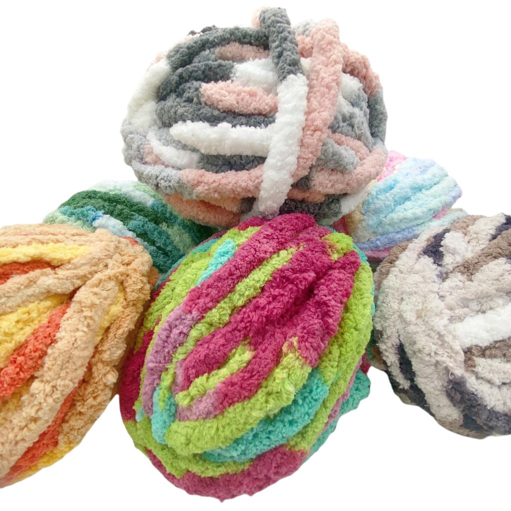 6pcs Gradient Chunky Yarn for Cushions Super Bulky Polyester Yarn Bundle (200g) - Extra Thick Ombre Yarn for DIY Pillow Covers