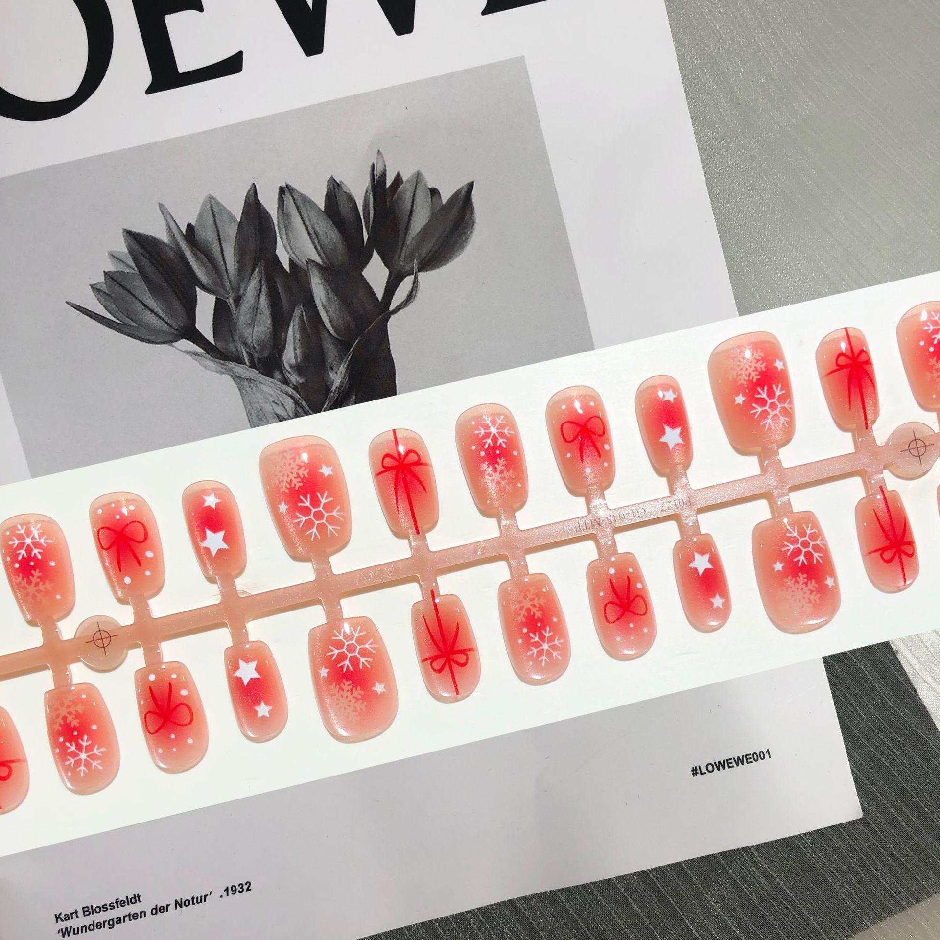 

Красный кошачий глаз рождественские ногти: Коллекция праздничных нашивок с изображением Снежинки, Оленя и Снеговика