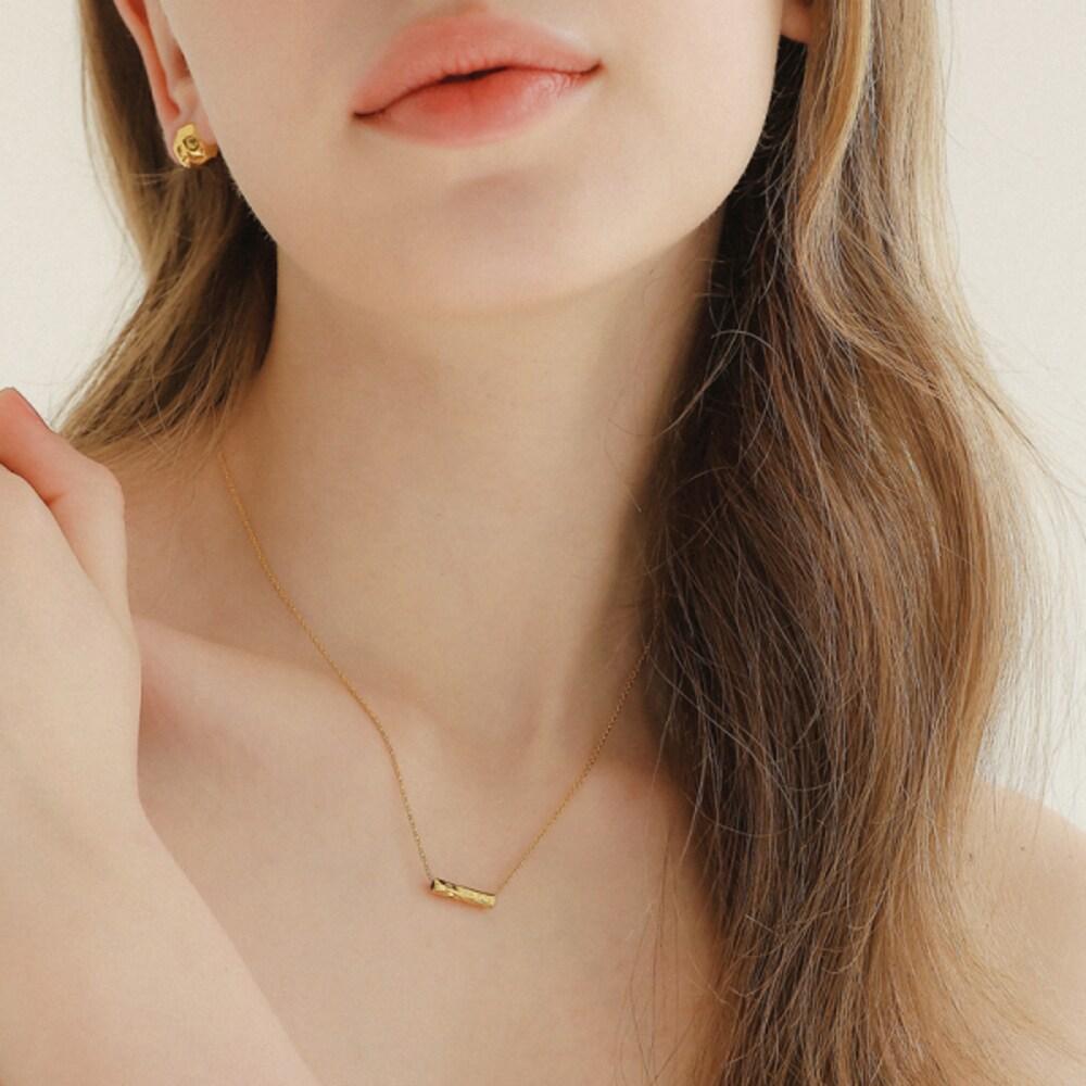 

Jagged Piercing Pendant Silver Necklace N01108 Silver