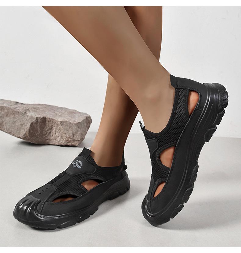 Men's Summer Sandals: Lightweight Outdoor Beach and Hiking Water Shoes