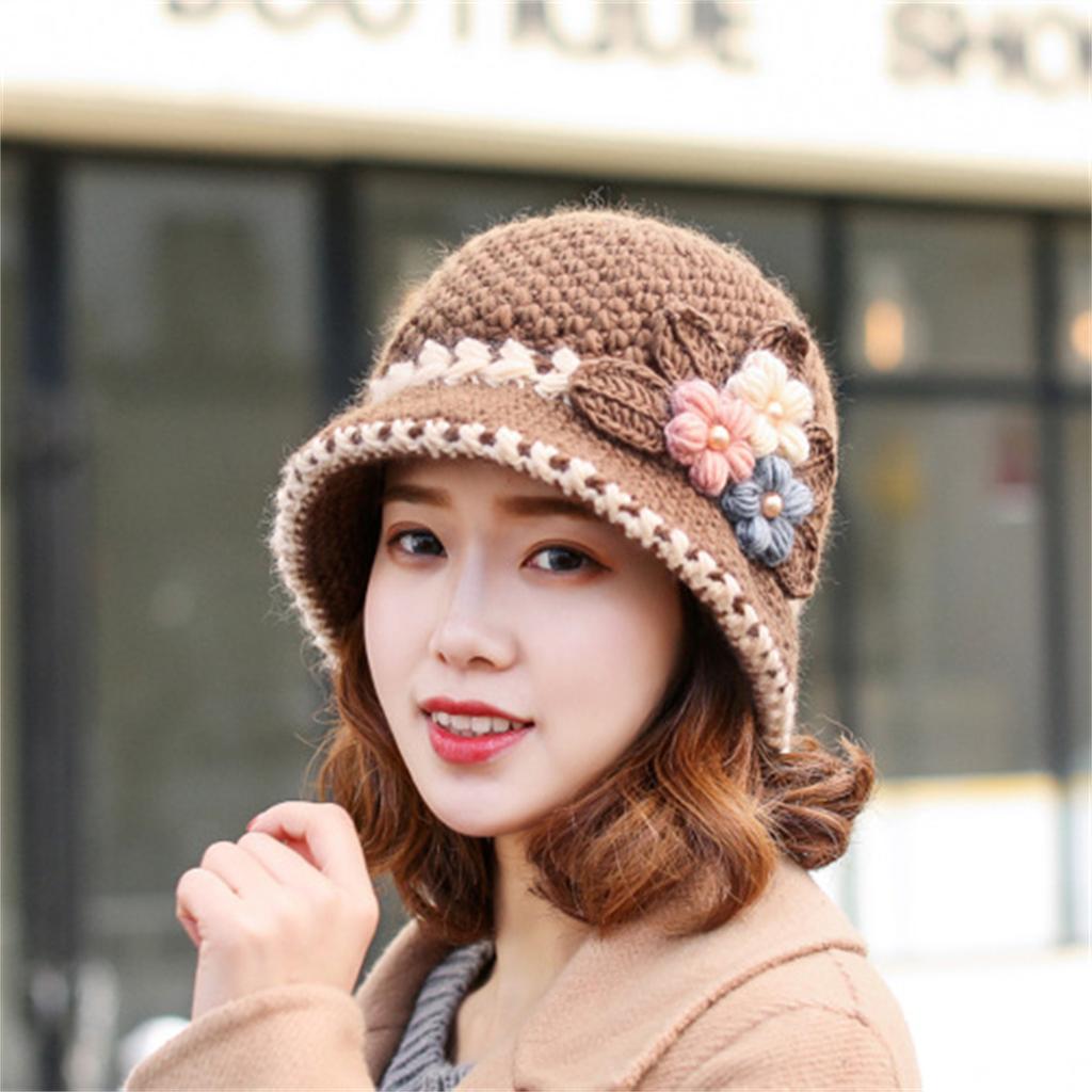 Factory direct sales woolen hat for women, knitted hat, warm ear protection, windproof headwear, plush lining, fashionable and v