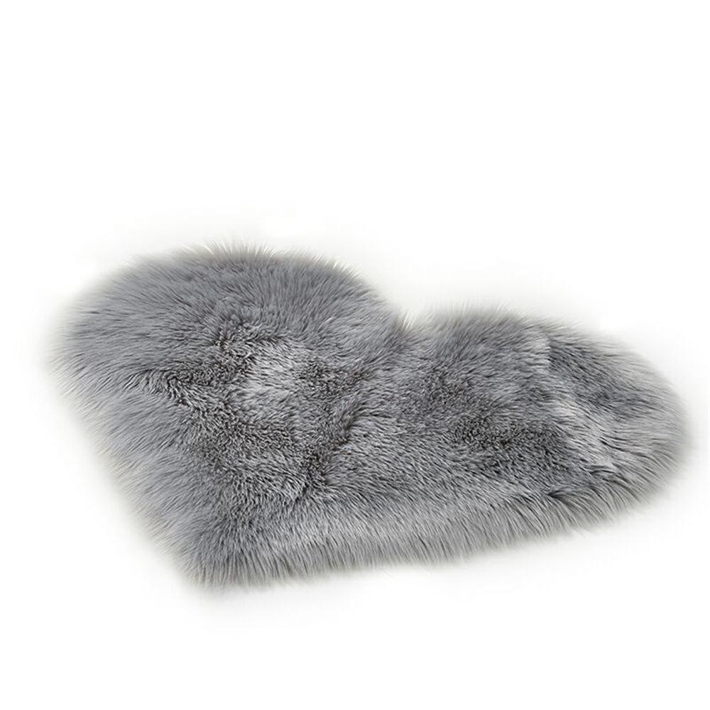 2025 Faux Wool Heart-Shaped Rug and Blanket for Living Room