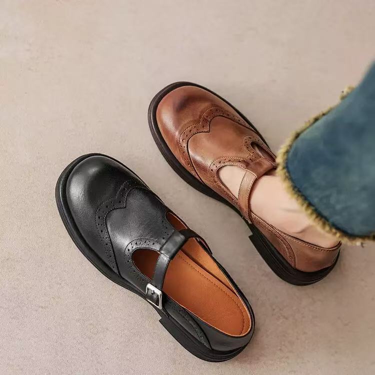 Scarpe basse autunnali con fibbia a T taglia