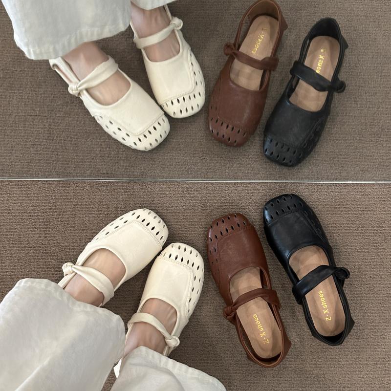 New Square Toe Shallow Mouth Cutout Sandals Summer Women Breathable Woven Metal Chain One Strap Block Heels Single Shoes