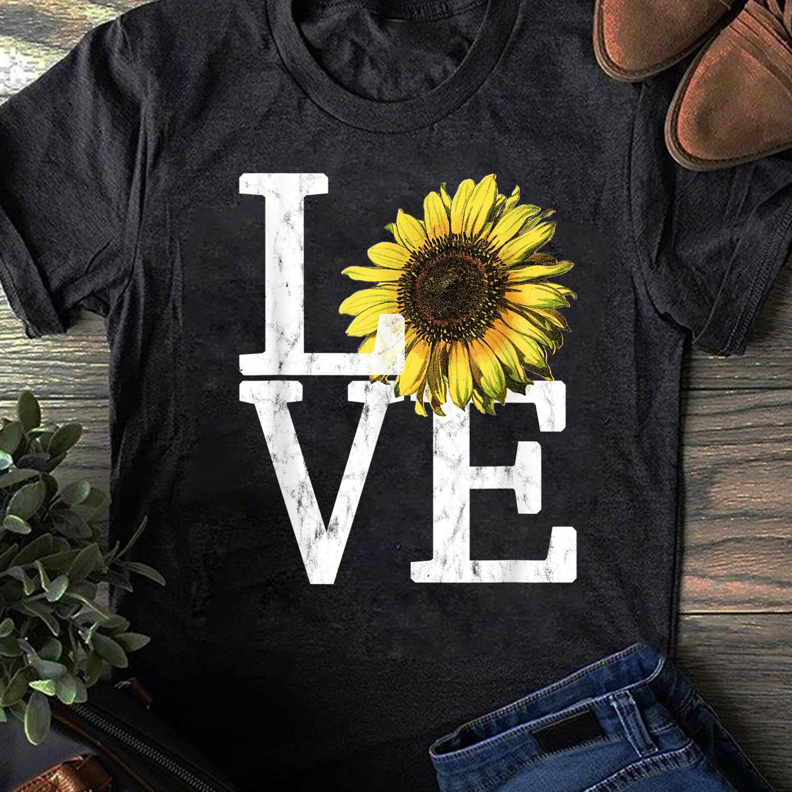 Sunflower Love Shirt Vintage Hippie Flower Nurse Mom Gift - Hippie Shirt, Hippie Soul Shirt, Peace Shirt, Hippie. S