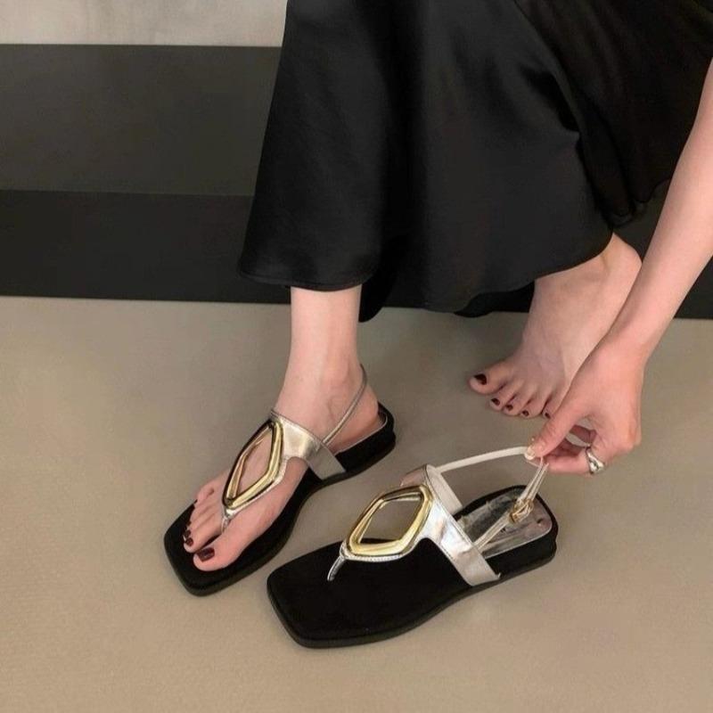 Fashion Square Toe Clip Toe Cutout Sandals Summer New Metal Buckle One Strap Anti-slip Wear-resistant Square Heel Shoes