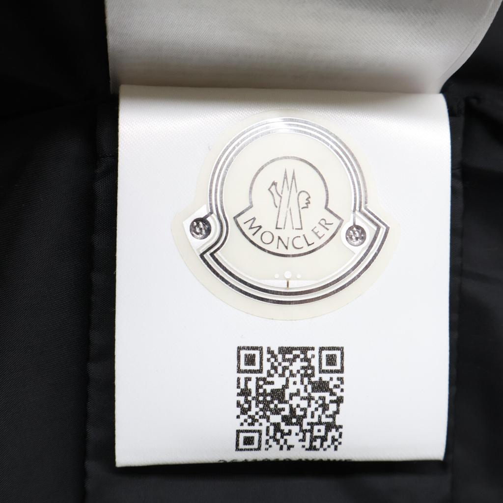 MONCLER [Good Condition] TALEVE Hoodie coat 00 khakiUsed