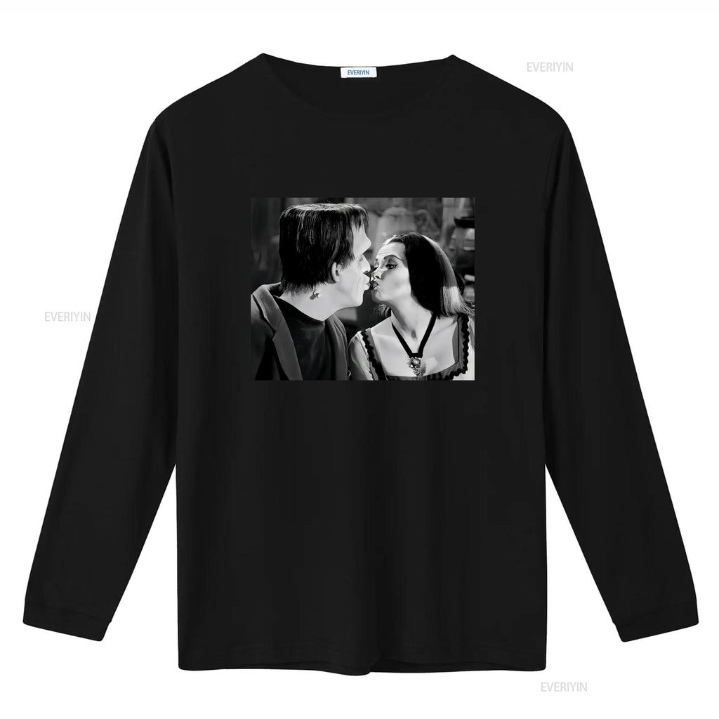 Lily and Herman Munster Kiss Classic Horror Frankenstein T Shirt 414 Vintage Washed Stretched Designer Clothes Homme Unisex