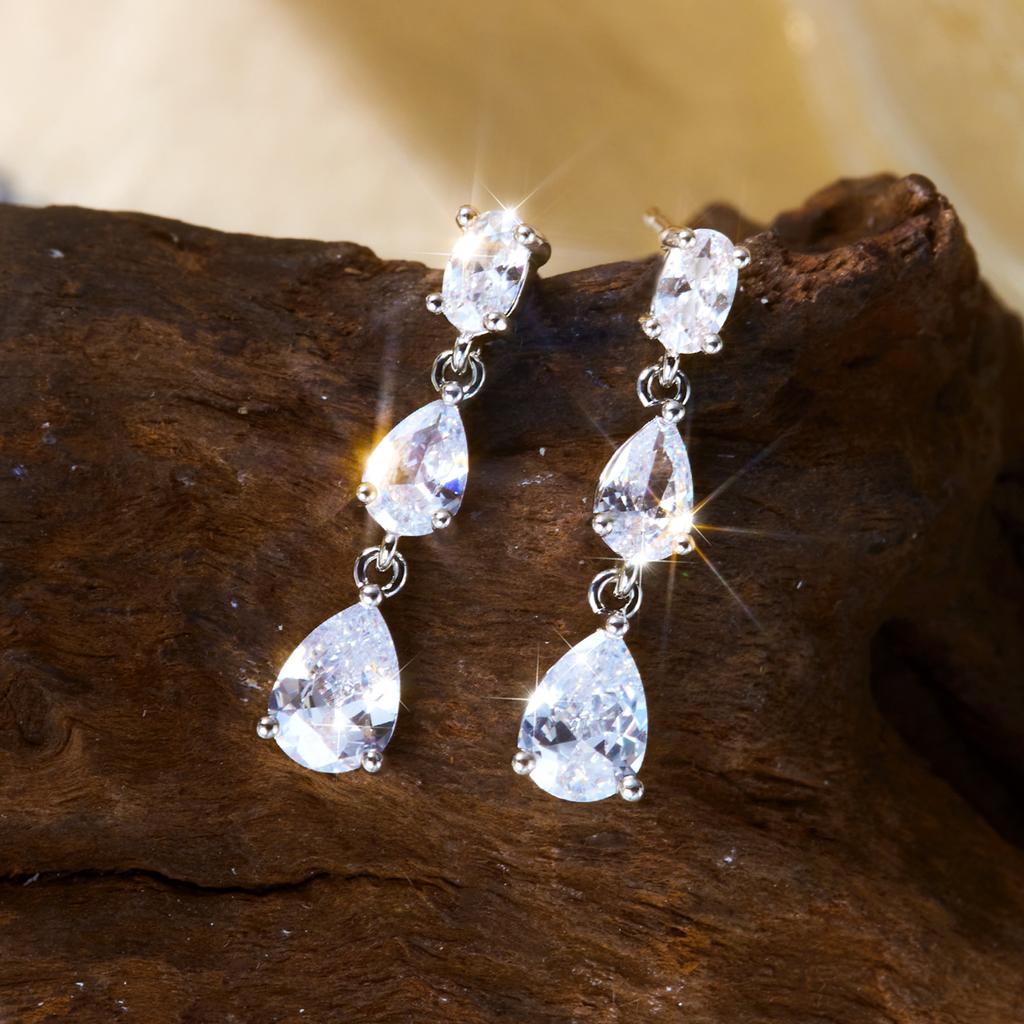 Exquisite Crystal Waterdrop Cubic Zirconia Earrings for Women Silver Color Inlaid Zircon Dangle Earrings Party Versatile Jewelry