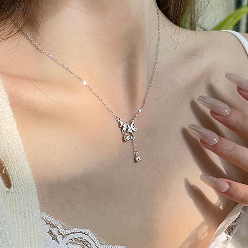Four-Leaf Clover Necklace New Light Luxury Senior Sense Titanium Steel Does Not Lose Colour Collarbone Chain Jewellery
