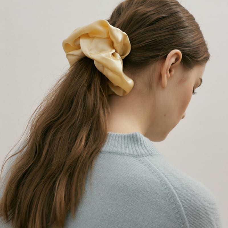 AVVINA PELLE Scrunchie de Mătase (L) - Unt