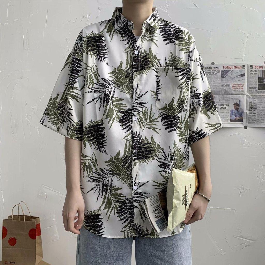 Pánská retro květovaná košile s krátkým rukávem ve stylu Harajuku: Hongkongské Ulzzang plážové oblečení s ochranou proti slunci, ideální pro páry.
