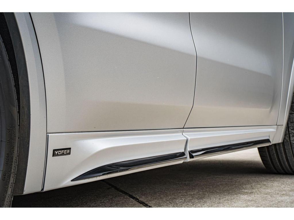 YOFER Body Kit for Li Auto L8: Includes Front Bumper, Side Skirts, Rear Wing, Lip, and Bumper, Corner Protectors, and Front Splitter.