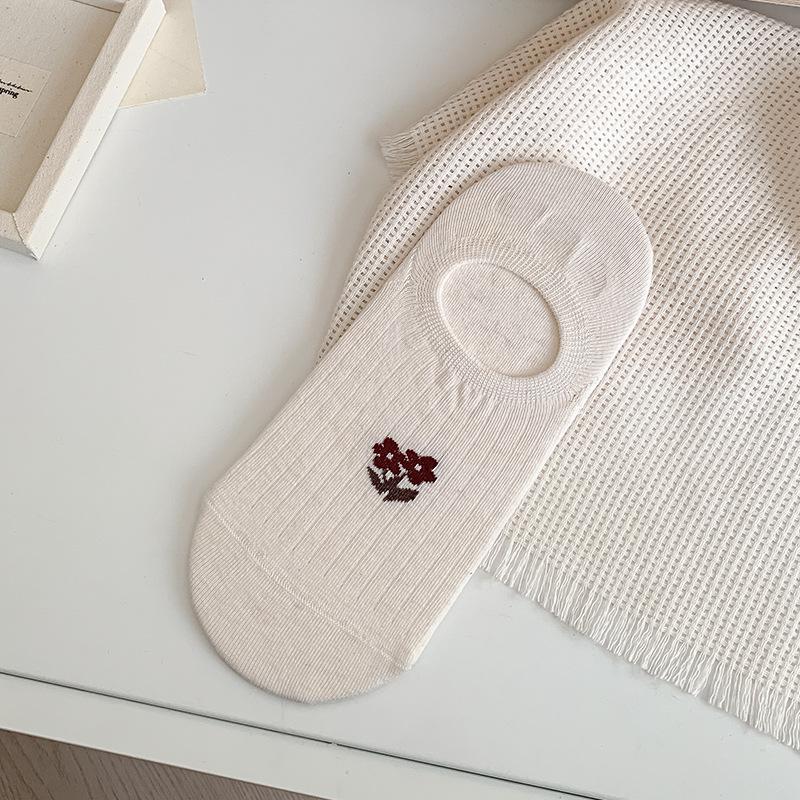 

Женские летние тонкие силиконовые нескользящие носки-лодочки с невидимым мелким вырезом 1 pair