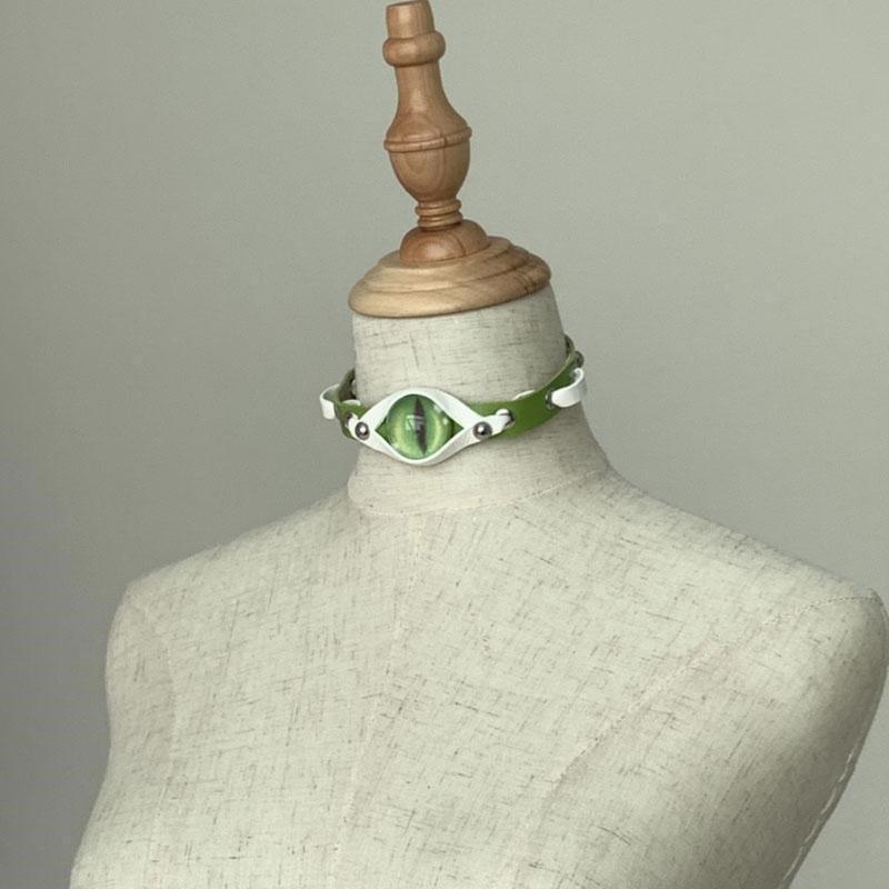 Gothic Punk Choker Necklace With Demons Eye Designs Fashion Accessory for Women Craft of PU Leather And Resin Alloy