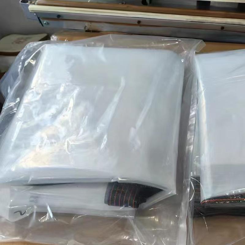 Clear PVC Rainproof & Heat-Insulating Tarpaulin for Balcony