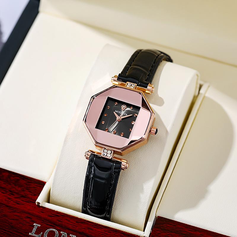 Pinduoduo Fashion Quartz Leather Strap Women s Trendy Wristwatch - Fresh & Versatile for Students