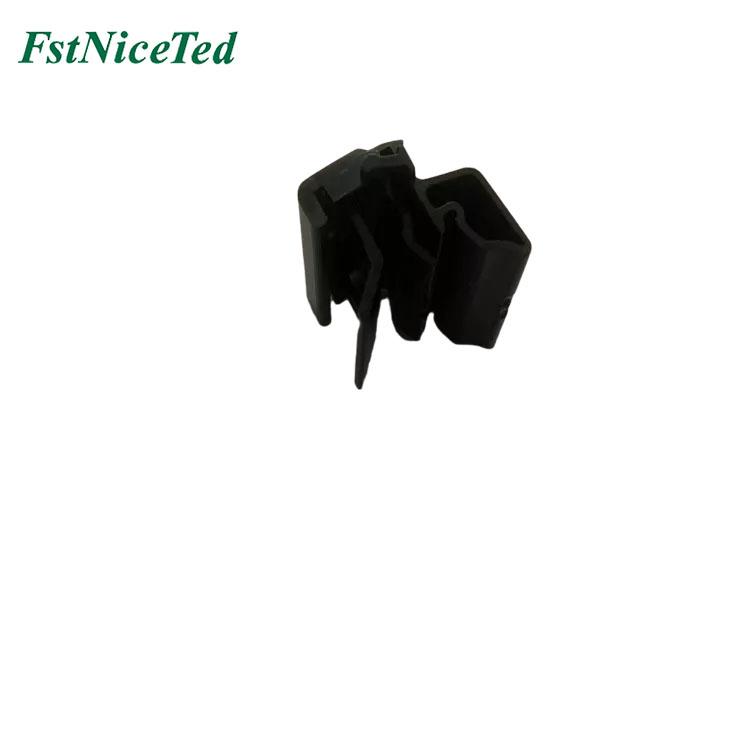 Trunk Buckle (left or Right) For: Tesla Model 3 OE: 1472872-00-B