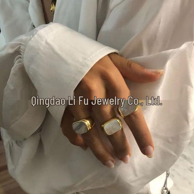 Trendy Minimalist European-American White Mother-of-Pearl Index Finger Ring for Women