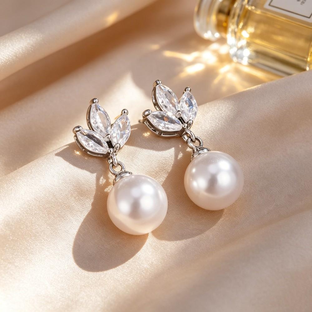 Minimalist Water Droplet Imitation Pearl Earrings with Zircon for Ladies Exquisite Bridal Bridesmaid Wedding Jewelry