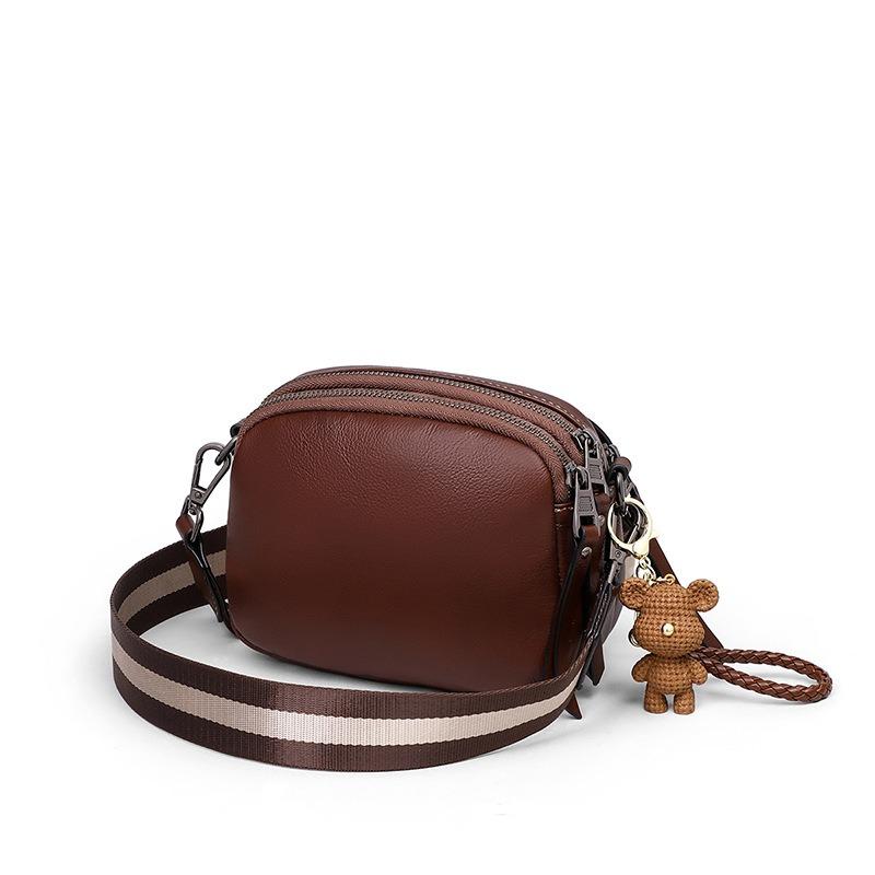 Bag women's autumn and winter new messenger bag underarm bag high-end leather women's shoulder small bag luggage
