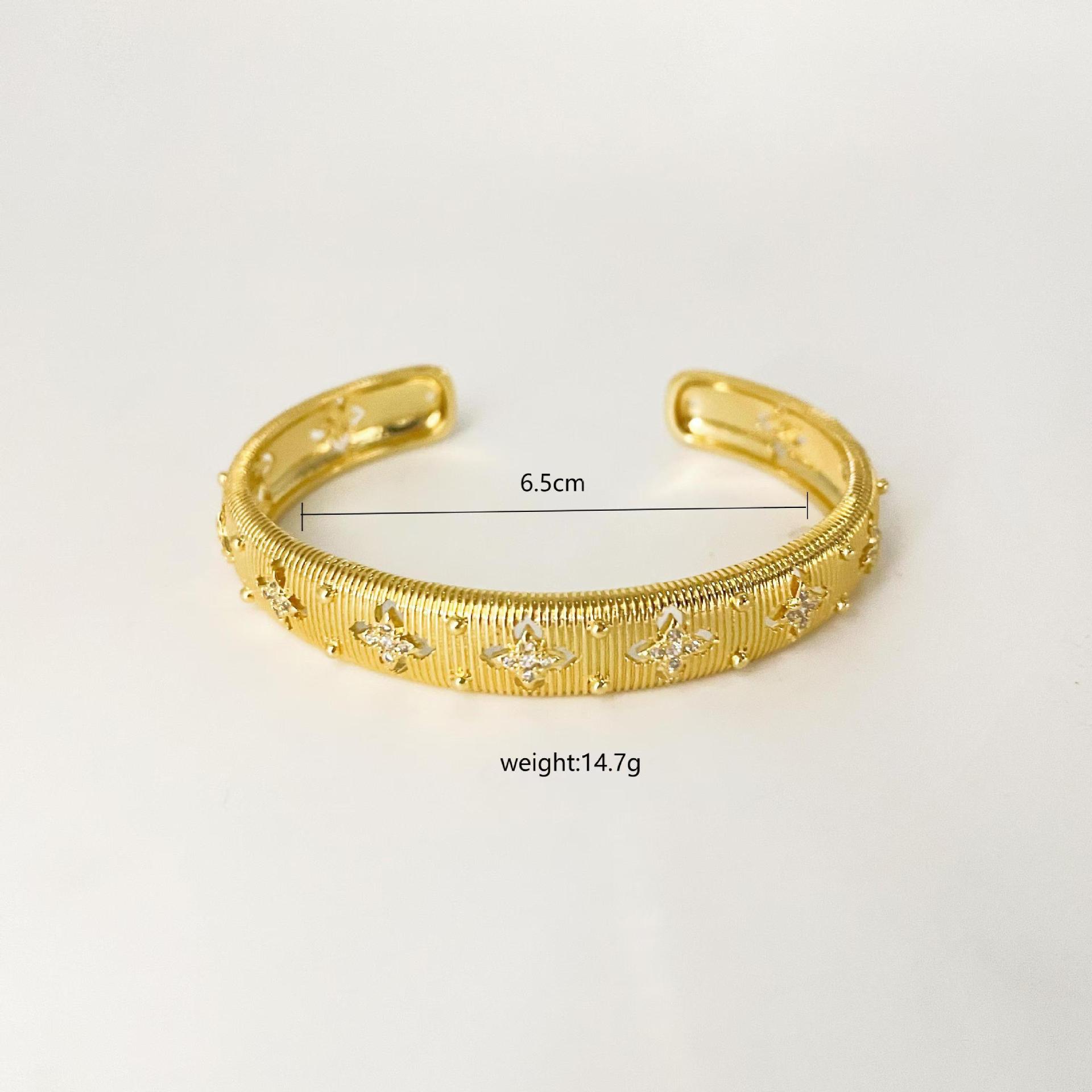 

Легкий роскошный высококачественный матовый открытый браслет модный нишевый дизайн микро-инкрустированный циркониевый цветочный браслет