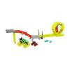Hot Wheels Monster Truck Speed Challenge Race Mini-Autos mit 2 großen und kleinen Fahrzeugen, Spielzeug-Spielset für Kinder ab 4 Jahren, Gelb, HXT05