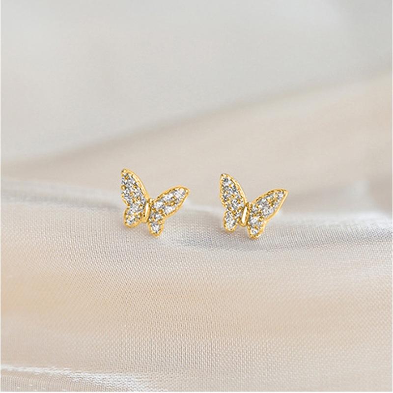 Japanese and Korean Forest-style Exquisite Small Butterfly Earrings, Fashionable and Sweet Everyday Style Stud Earrings, Trendy