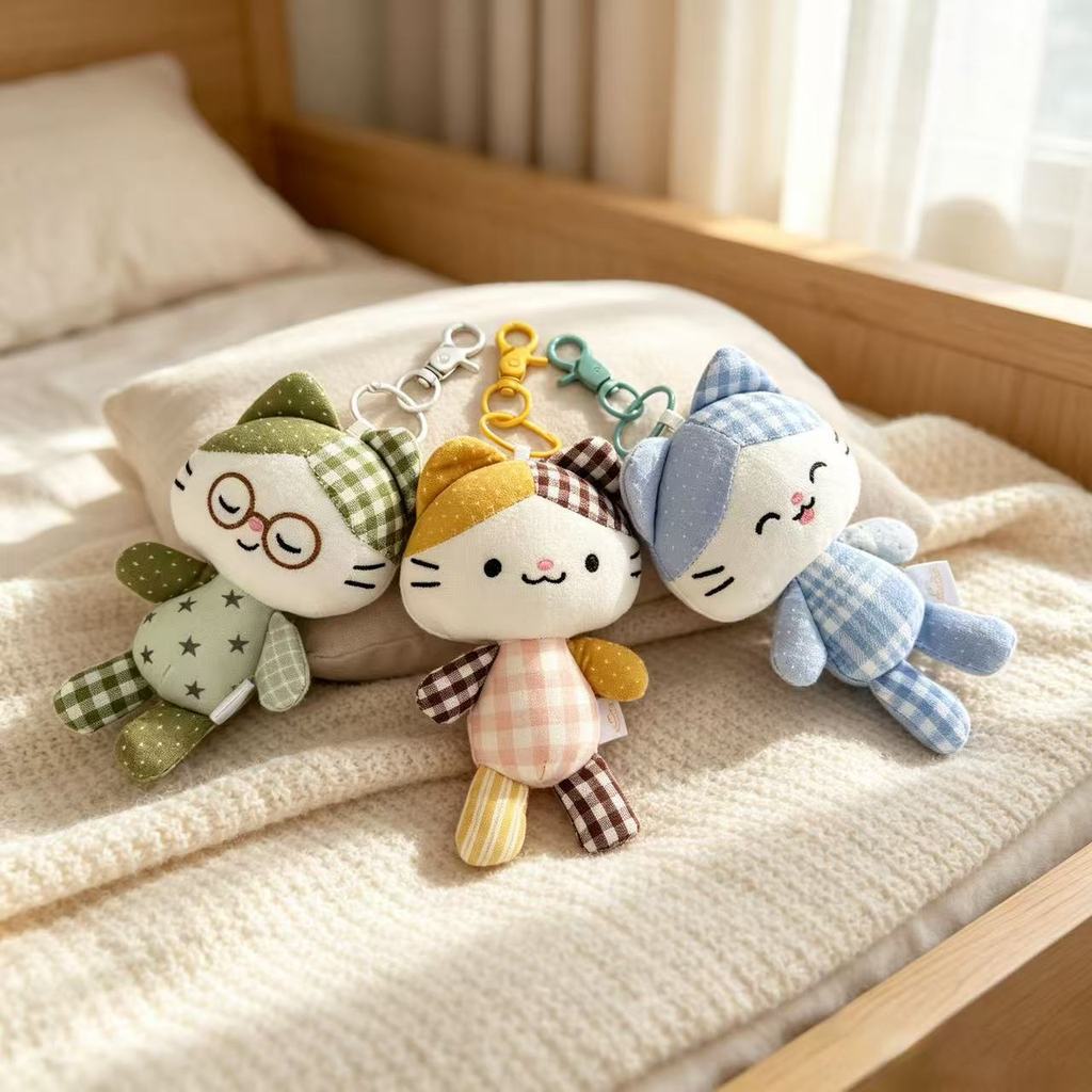 Cat Plush Toy Keychain With Polyester Fiber For Kids And Gift Souvenir