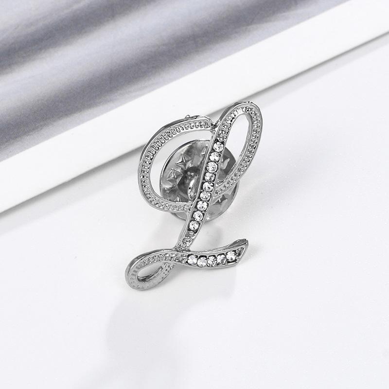 High-Precision Electroplated Vintage Alloy Brooch with Rhinestones