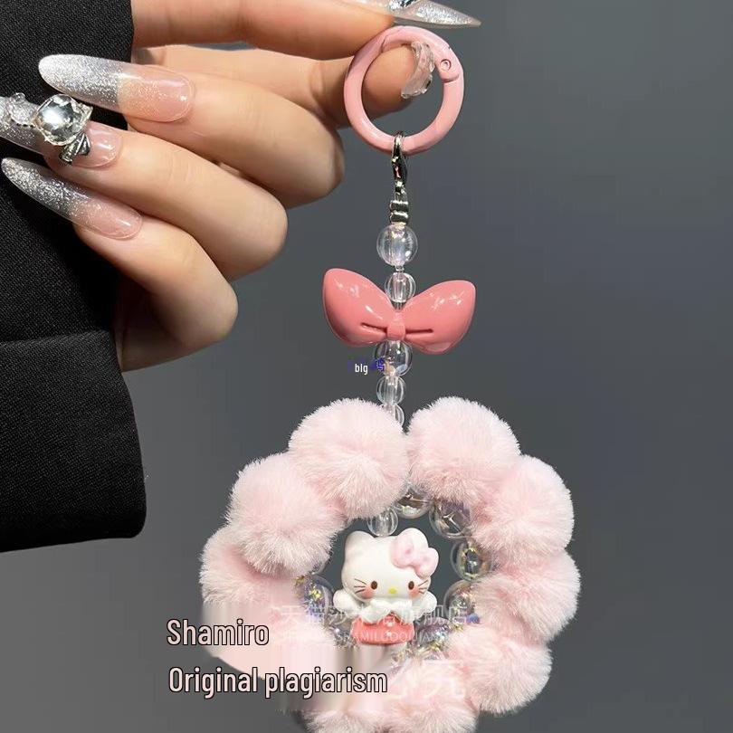 

Плюшевый Друг Милая Кукла Шарм для Рюкзака Украшение Pink Plush Beaded Wreath + Hello Kitty