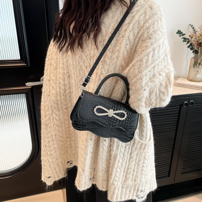 Portable casual simple personalized bow women's bag new fashion shoulder messenger small square bag