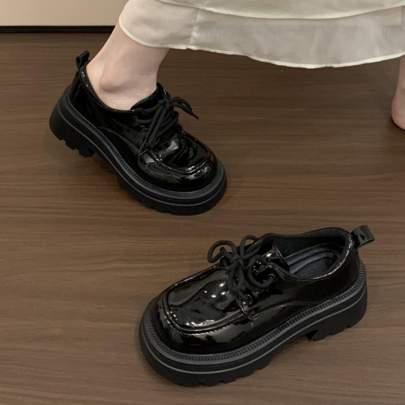 Fashion 2025 Summer New Women Loafers Shoes Flats Platform Fashion Shoes Designer Woman Sandals Casual Lolita Trend Sneakers Zapatos