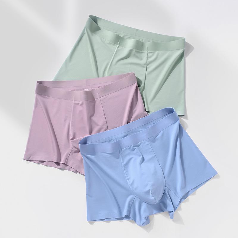 Men's Spring and Summer New Solid Color Seamless Breathable Mid Waist Briefs