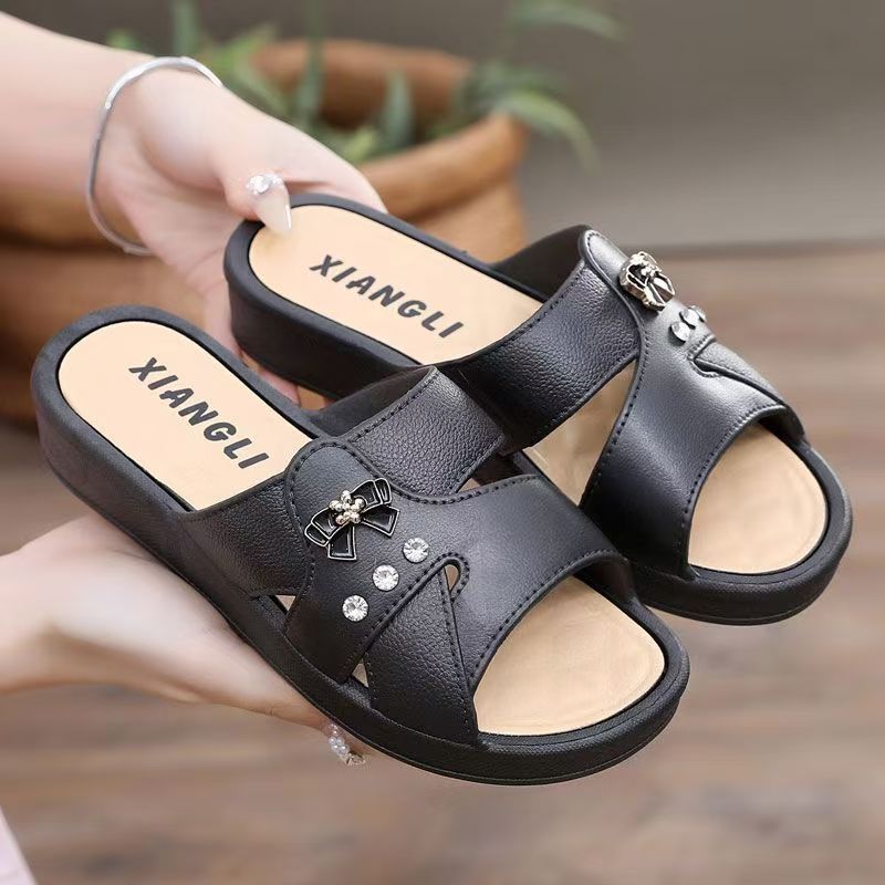 

New slippers women s summer thick bottom middle heel indoor and outdoor wear non-slip fashion versatile slope heel women s sandals 40 чёрный