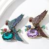 Winged Parrot Brooch High-End Women'S Luxury  Animal Brooch Elegant Niche Design Lapel Pin Suit Coat Jewelry Accessory
