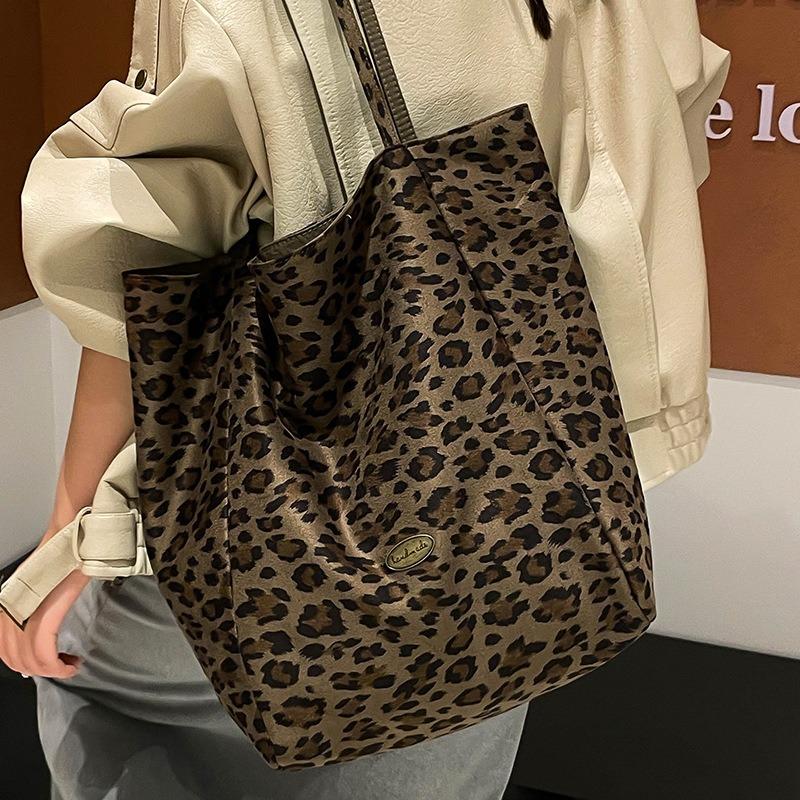 Leopard Print Canvas Bag Women's Autumn New Fashion College Style Tote Bag Casual Shoulder Large Capacity Cloth Bag